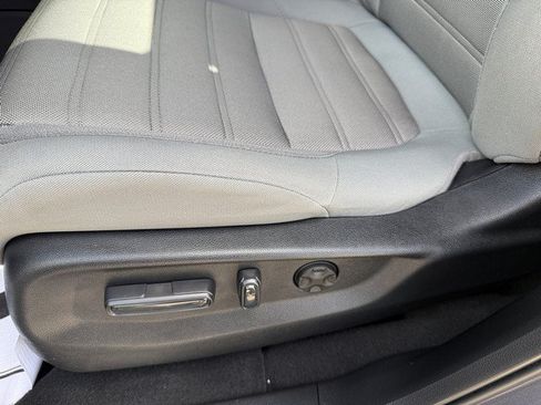 Used 2017 Honda CR-V EX image 19