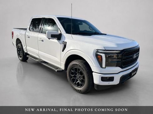 Used 2025 Ford F150 Lariat w/ FX4 Off-Road Package AWD/4WD image 2