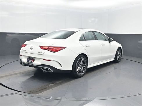 Used 2023 Mercedes-Benz CLA 250 4MATIC image 38