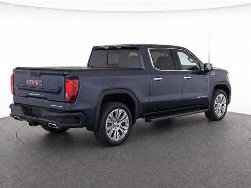 Used 2022 GMC Sierra 1500 Denali w/ Denali Reserve Package AWD/4WD image 4