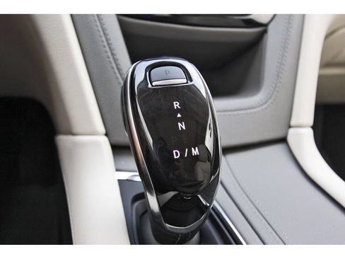New 2026 Cadillac XT5 Premium Luxury w/ Driver Assist Package FWD image 20
