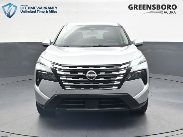 Used 2025 Nissan Rogue SV FWD image 12