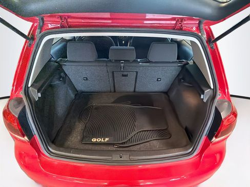 Used 2012 Volkswagen Golf 2-Door FWD image 25