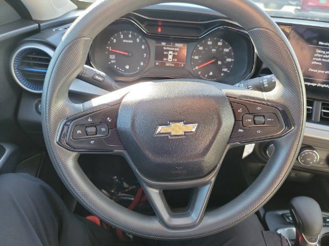 Certified 2024 Chevrolet Trax LS w/ LS Convenience Package FWD image 12