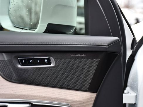 New 2026 Volvo XC90 B6 Plus w/ Protection Package Premier image 11