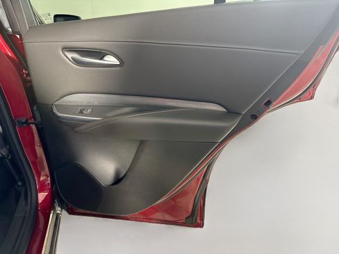 Used 2024 Cadillac XT4 Premium Luxury FWD image 28