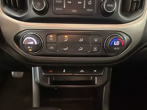Used 2018 GMC Canyon SLE AWD/4WD image 21