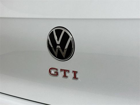 New 2026 Volkswagen GTI SE image 18