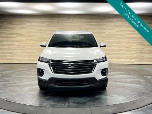 Used 2023 Chevrolet Traverse LT FWD image 5
