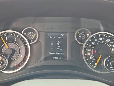 Used 2019 RAM 2500 Big Horn AWD/4WD image 32