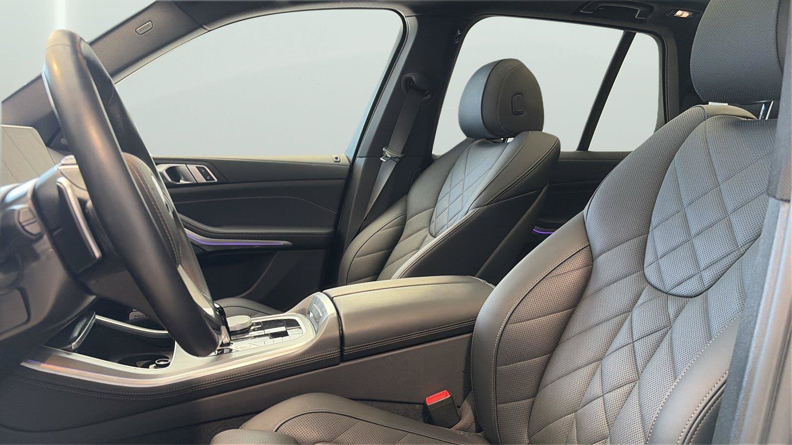 Used 2023 BMW X5 xDrive40i AWD/4WD image 10