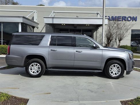 Used 2019 GMC Yukon XL SLT w/ Open Road Package image 43