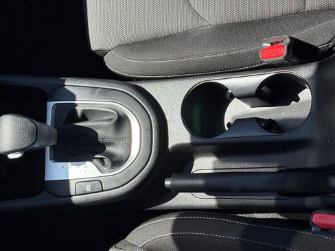 Used 2022 Kia Forte LXS image 25