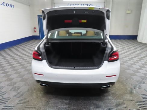 Used 2022 BMW 530i xDrive image 30