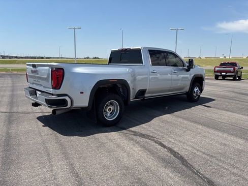 Used 2022 GMC Sierra 3500 Denali w/ Denali Ultimate Package AWD/4WD image 5