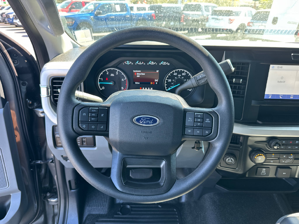 New 2025 Ford F250 XL w/ 360-Degree Camera Package RWD image 18