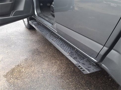 Used 2022 Chevrolet Colorado LT w/ LT Convenience Package image 30