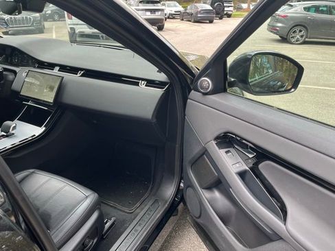 Used 2024 Land Rover Range Rover Evoque S image 10