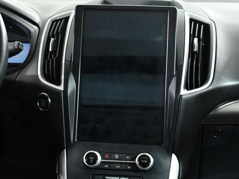 Used 2022 Ford Edge SEL w/ Convenience Package image 9