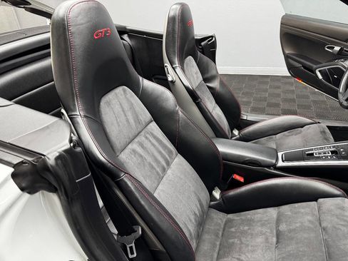 Used 2015 Porsche 911 Carrera S image 52