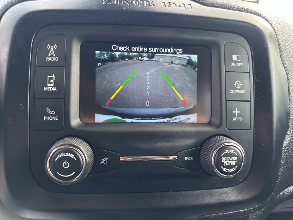 Used 2017 Jeep Renegade Latitude w/ Cold Weather Group AWD/4WD image 36
