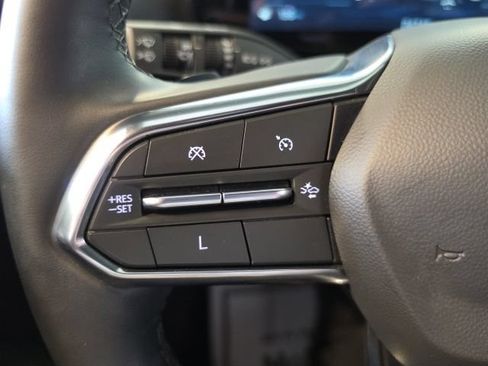Certified 2025 Chevrolet Equinox LT FWD image 23