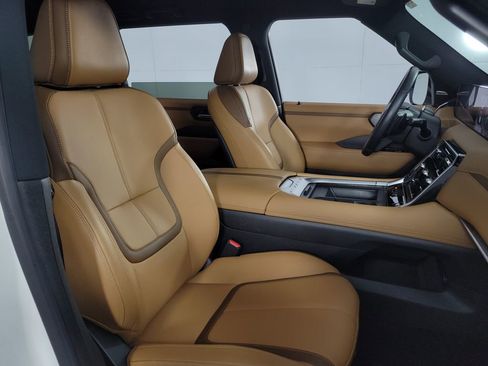 Used 2025 Nissan Armada SL w/ Captain's Chari Seat Package image 12