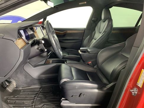 Used 2020 Tesla Model X Long Range image 17