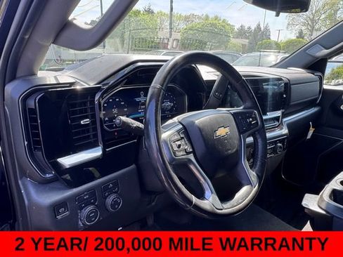 Used 2022 Chevrolet Silverado 1500 LT AWD/4WD image 8