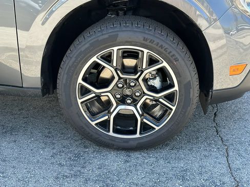 New 2026 Ford Maverick Lariat w/ 4K Tow Package AWD/4WD image 12