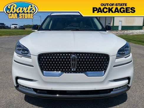 Used 2020 Lincoln Aviator Reserve w/ Equipment Group 202A AWD/4WD image 2