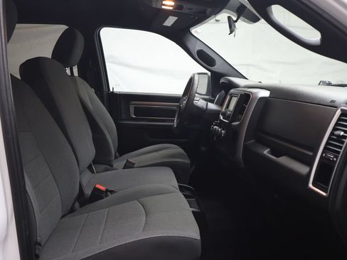 Used 2022 RAM 1500 Warlock AWD/4WD image 9