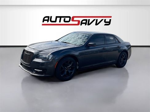 Used 2023 Chrysler 300 S image 3