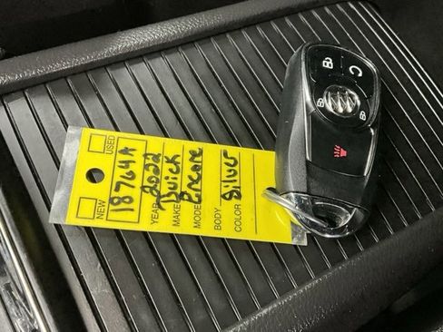 Used 2022 Buick Encore Preferred image 31
