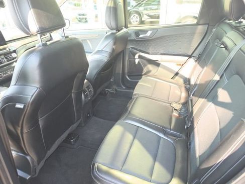 Used 2020 Ford Escape Titanium AWD/4WD image 4