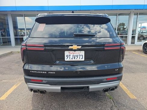 Used 2024 Chevrolet Traverse LT AWD/4WD image 4