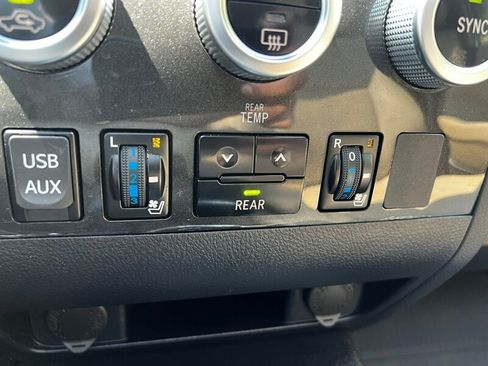 Used 2019 Toyota Sequoia Platinum w/ Carpet Mat Package (TMS) AWD/4WD image 53
