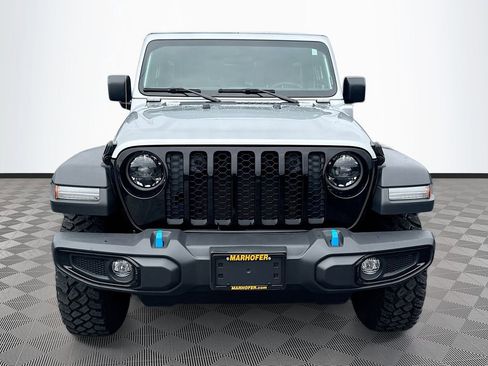 Used 2023 Jeep Wrangler Unlimited w/ Cold Weather Group AWD/4WD image 2