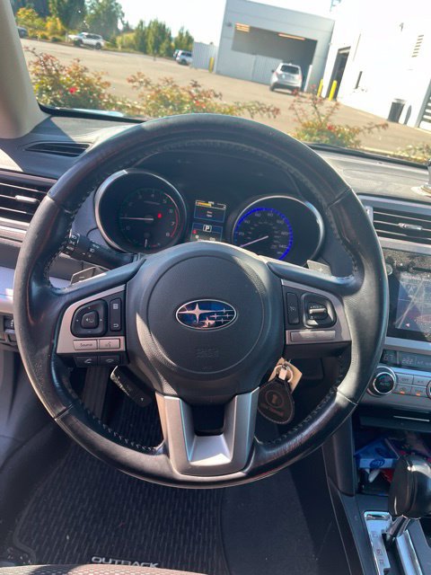 Used 2016 Subaru Outback 2.5i Premium AWD/4WD image 9