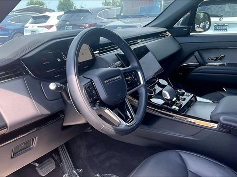 Used 2023 Land Rover Range Rover Sport SE AWD/4WD image 14