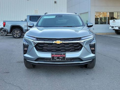 New 2026 Chevrolet Trax LT w/ Driver Confidence Package image 3