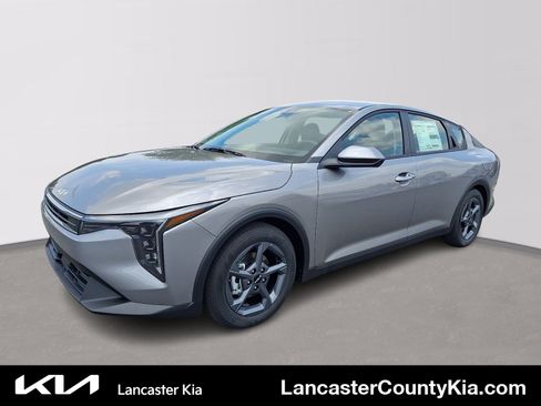 New 2026 Kia K4 FWD image 1