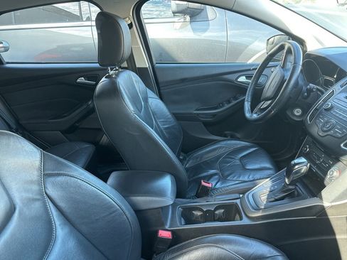 Used 2016 Ford Focus SE w/ Equipment Group 201A image 5