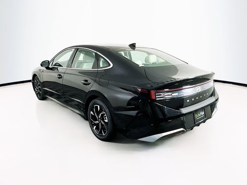 Used 2025 Hyundai Sonata SEL FWD image 5