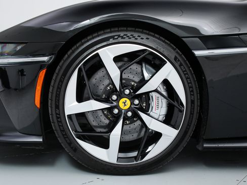 Used 2025 Ferrari 12Cilindri RWD image 44