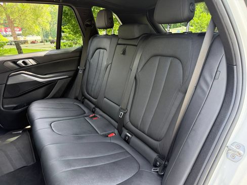 Used 2019 BMW X5 xDrive40i w/ Premium Package 2 AWD/4WD image 40