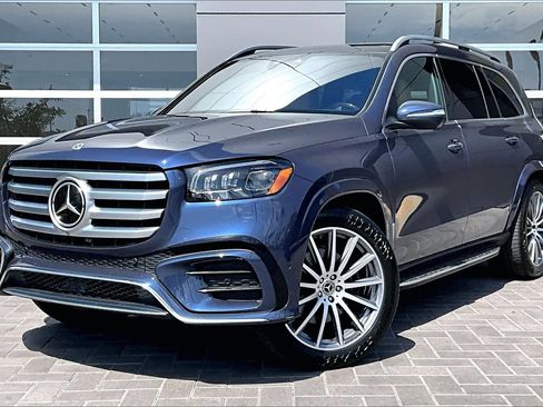 Used 2024 Mercedes-Benz GLS 580 4MATIC image 1