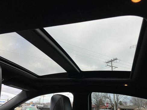 Used 2015 Chrysler 200 S w/ Navigation & Sound Group I image 21