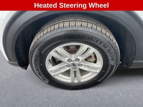 Used 2023 Ford Explorer XLT w/ Equipment Group 202A AWD/4WD image 10