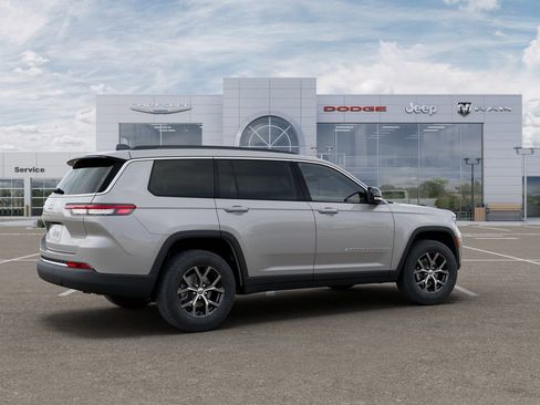 New 2025 Jeep Grand Cherokee L Limited image 4
